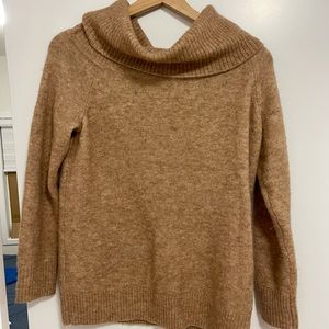 Aritzia Wilfred Alpaca/Wool Turtleneck Sweater in Warm Caramel
